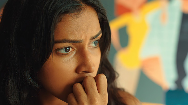Aadai still 1