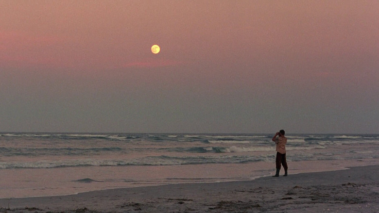 Slinger still 7