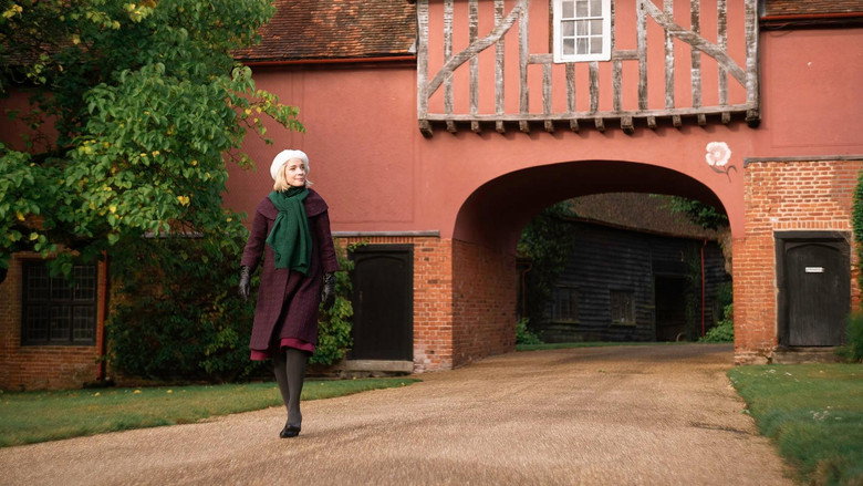 A Merry Tudor Christmas with Lucy Worsley still 7