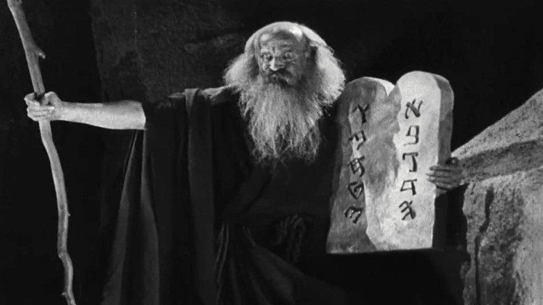 The Ten Commandments still 5
