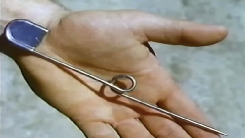 Surviving Edged Weapons still 2