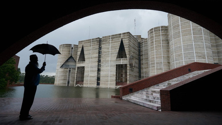Louis Kahn's Tiger City still 1