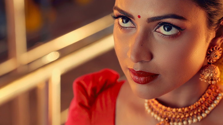 Aadai still 7