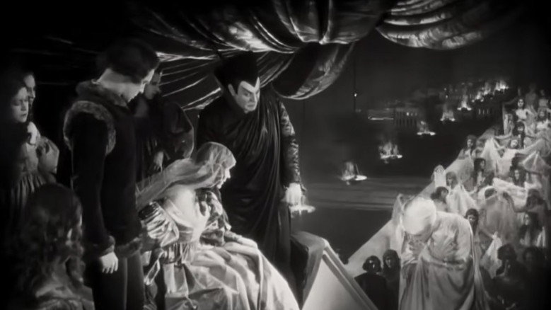 Faust still 5