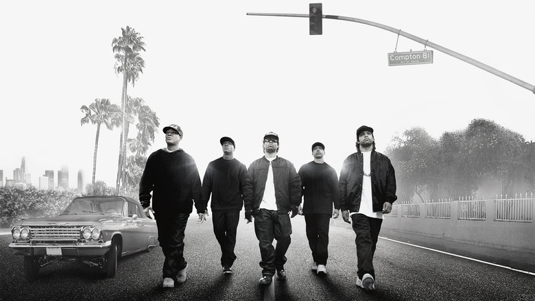 Straight Outta Compton still 3