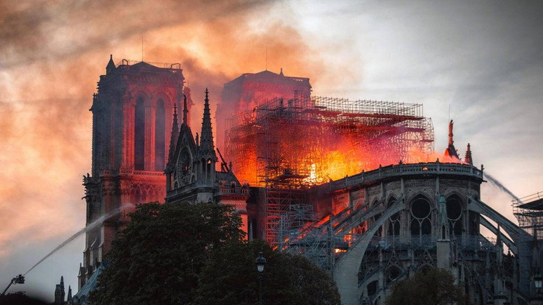 Notre-Dame on Fire still 8