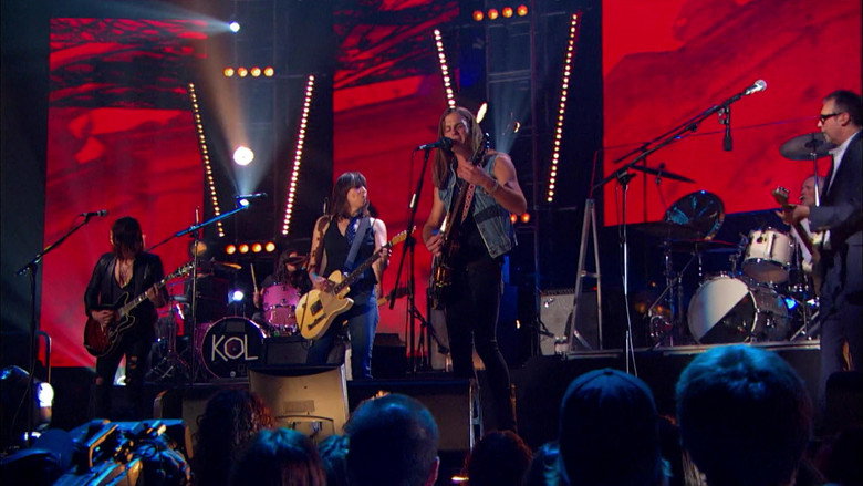 The Pretenders - With Friends still 4