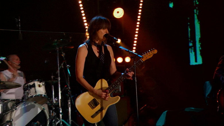 The Pretenders - With Friends still 5